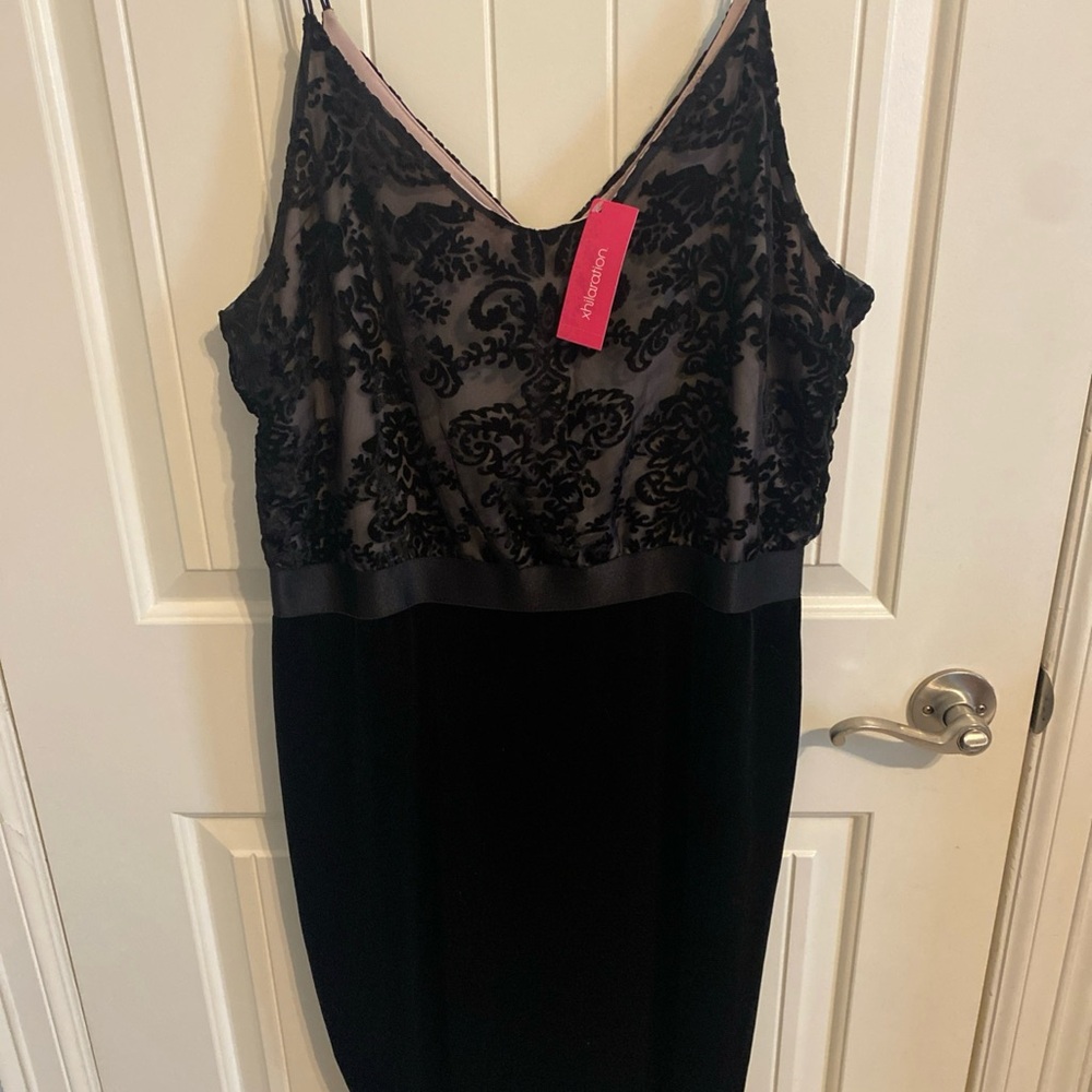 Black Lace velvet Dress Xhilaration 2000s
